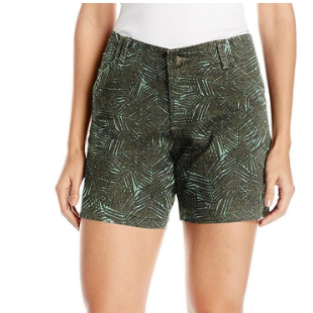 Lee Women's Midrise Fit Essential Chino Short -NWT